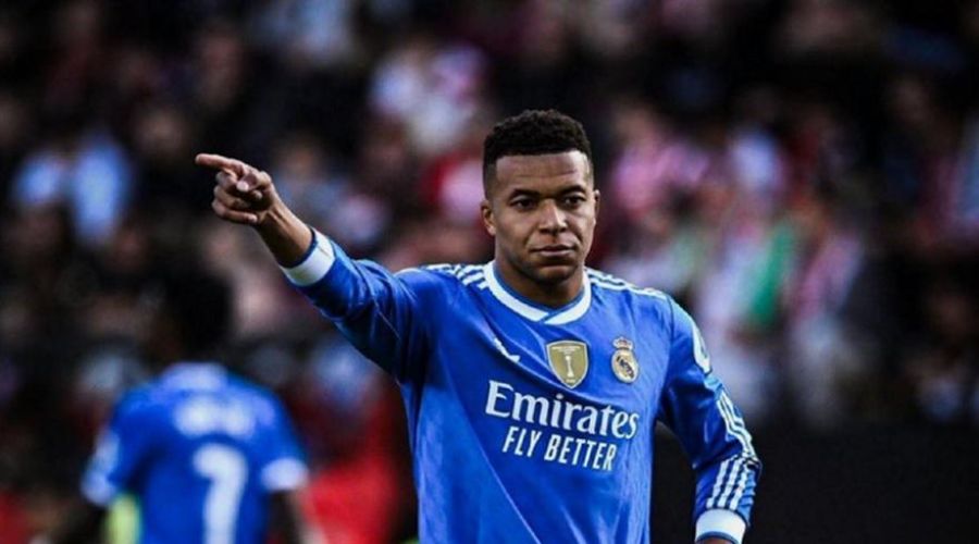 Ο Εμπαπέ έφτασε τα 40 γκολ τη φετινή σεζόν