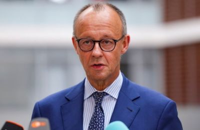 Μερτς σε ΗΠΑ: Είμαστε εταίροι και σύμμαχοι, όχι υποτελείς!