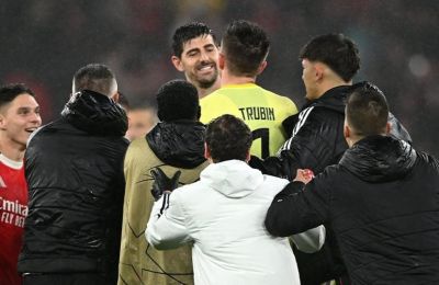 Χάρηκε για την τρομερή στιγμή του αντίπαλου τερματοφύλακα!