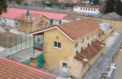 Βουλή: Πιο αυστηρές ποινές για τα κινητά στις φυλακές - Δείτε ποσά 