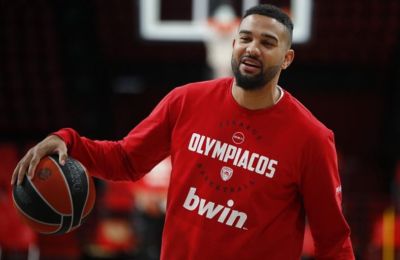 Οι 12 του Ολυμπιακού για Μπαρτσελόνα