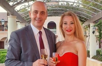 Στην επιστολή της προς την Αστυνομία, μέσω δικηγόρου η σύζυγος του δημάρχου Πάφου, Λουίζα Ανδρέου, φέρεται να ζήτησε όπως σταματήσει η έρευνα εντός 24 ωρών