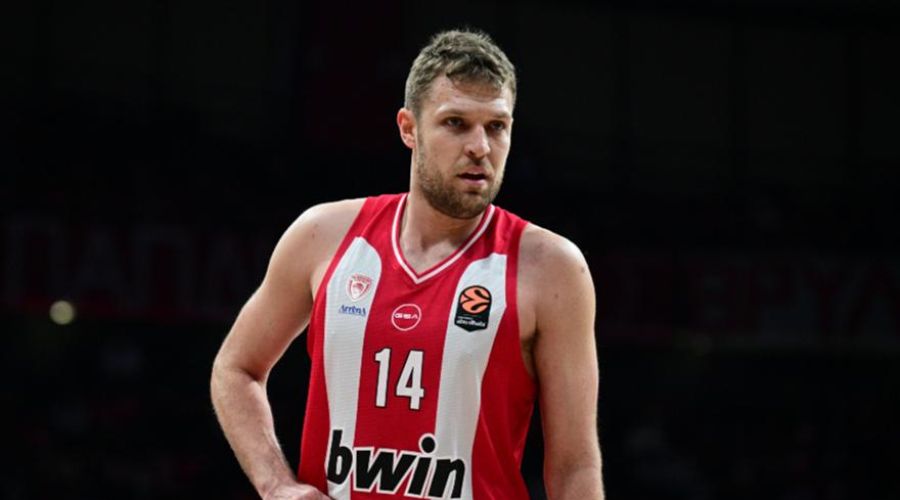 Ποινή και πρόστιμο στον Βεζένκοφ 