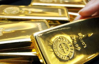 Σε ελεύθερη πτώση χρυσός και ασήμι μετά την επιλογή Γουόρς για τη Fed 