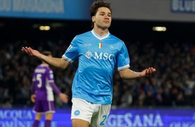 Γλύκανε με νίκη επί της Φιορεντίνα η Νάπολι