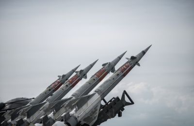 Η ισχύς της Νέας START, που πνέει τα λοίσθια, τερματίζεται την Πέμπτη 5η Φεβρουαρίου, μεγεθύνοντας τον κίνδυνο εξάπλωσης των πυρηνικών όπλων