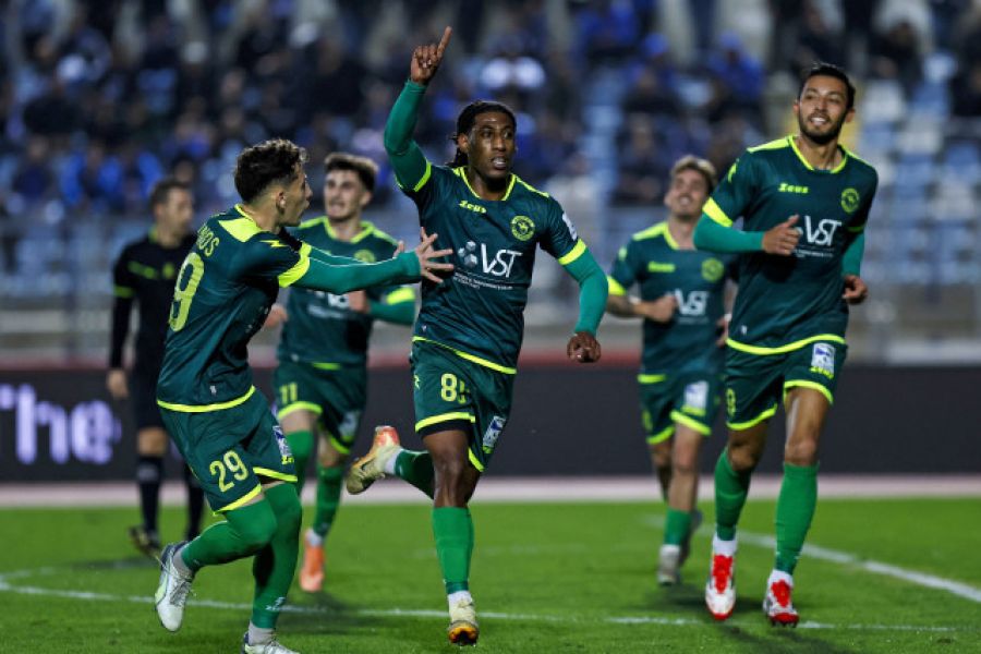 «Εξάποντο» για Ακρίτα κόντρα στην «Κυρία» (vid)