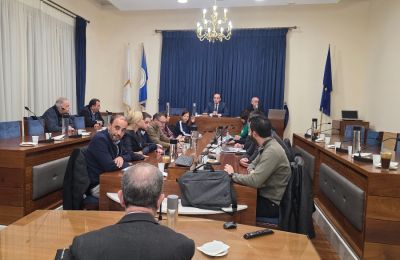 Σφίγγει ο κλοιός γύρω από τον Φαίδωνα - Σείεται ο Δήμος Πάφου