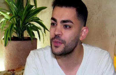 «Δούλευα ως βοηθός σερβιτόρου στα μαγαζιά που εμφανιζόταν ο Οικονομόπουλος»