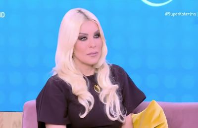 Η Κατερίνα Καινούργιου σχεδιάζει ταξίδι στην Αίγινα αυτή την εβδομάδα για να προσκυνήσει τον Άγιο Νεκτάριο, επιστρατεύοντας την πίστη της στον δρόμο προς τη μητρότητα