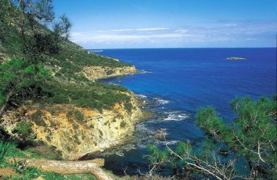 Εγείρουν εύλογα ερωτήματα για αποφάσεις με αλλότριους σκοπούς