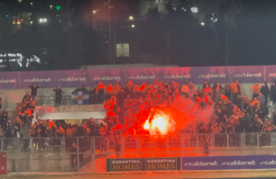 Με συνθήματα και καπνογόνα μετά το τέλος οι ΑΠΟΕΛίστες! (vid)