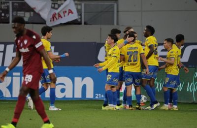 Σούπερ Παναιτωλικός με Σιέλη και Σατσιά!