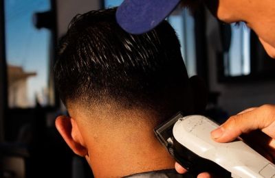 Επίθεση πελάτη σε κουρέα