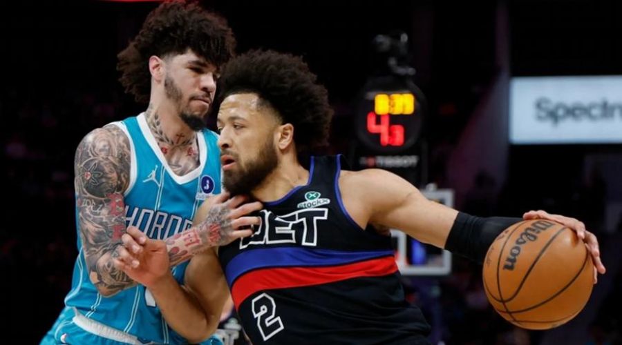 Ο Κάνινγχαμ «σταμάτησε» τους Χόρνετς σε ματς με αποβολές και ένταση