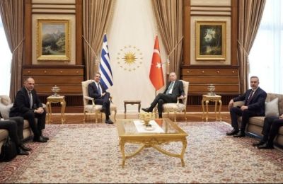 Ελλάδα, Κόσμος, Κοινωνία