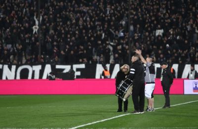 Συγκινητική στιγμή στην Τούμπα (pics)