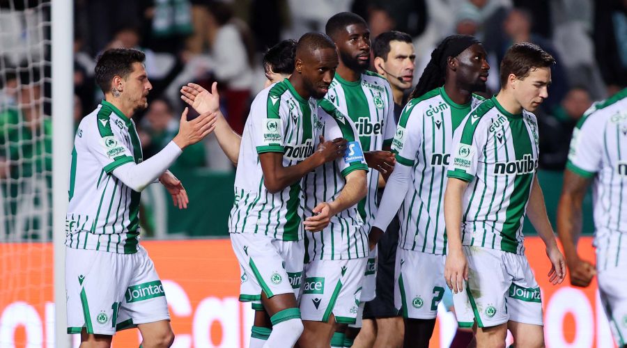 Με σβηστές μηχανές «πράσινη» τριάρα (vid)