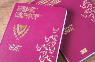 Οι δύο πρώην αξιωματούχοι αντιμετωπίζουν κατηγορίες που αφορούν, μεταξύ άλλων, διαφθορά και κατάχρηση εξουσίας