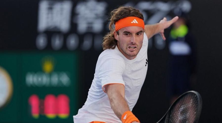 «Ντούμπλαρε» τις νίκες ο Τσιτσιπάς