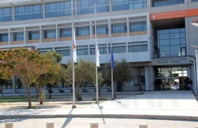 Στις δαπάνες σημειώθηκε αύξηση σε σχέση με τον προηγούμενο προϋπολογισμό, ενώ αντίθετα μειώθηκαν κατά 20% οι κεφαλαιουχικές δαπάνες.