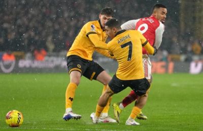 Αυτοχειρία για την Άρσεναλ