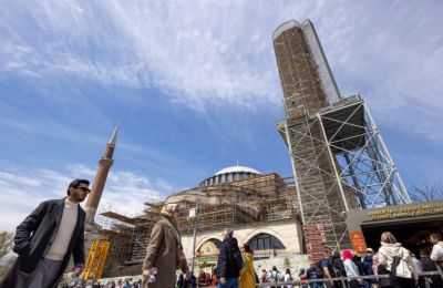 Υπήρξε συνεχής επιστημονική παρακολούθηση από αρμόδια επιτροπή.