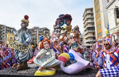 Οι προκρατήσεις είχαν πάρει «φωτιά» ήδη από τα Χριστούγεννα, με τις οικογένειες να δείχνουν φέτος ιδιαίτερη προτίμηση στο Καρναβάλι των Μικρών.