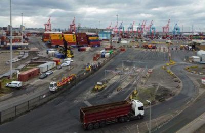 Τι λένε Ευρωπαϊκές εταιρείες για την επιβολή δασμών που ανακοίνωσε ο Ντόναλντ Τραμπ.