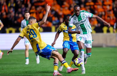 Το γκολ Ολαγίνγκα, ο τραυματισμός Φαμπιάνο και η νίκη του ΑΠΟΕΛ (vid)