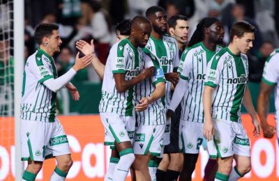 Ομόνοια: Μπαίνει στο αεροπλάνο με στόχο την ανατροπή!