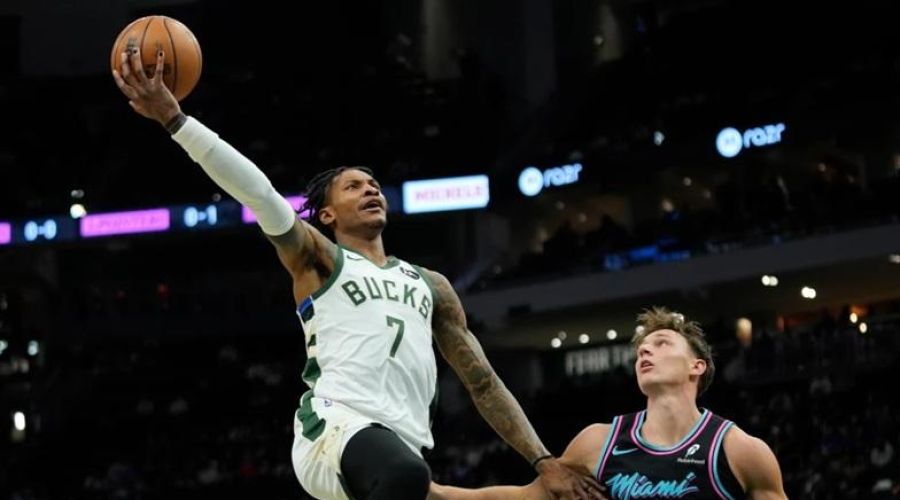 Οι Μπακς «λύγισαν» τους Χιτ