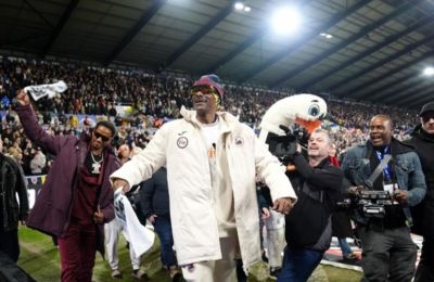 Αποθεώθηκε ο Σνουπ Ντογκ στο γήπεδο της Σουόνσι (vid)