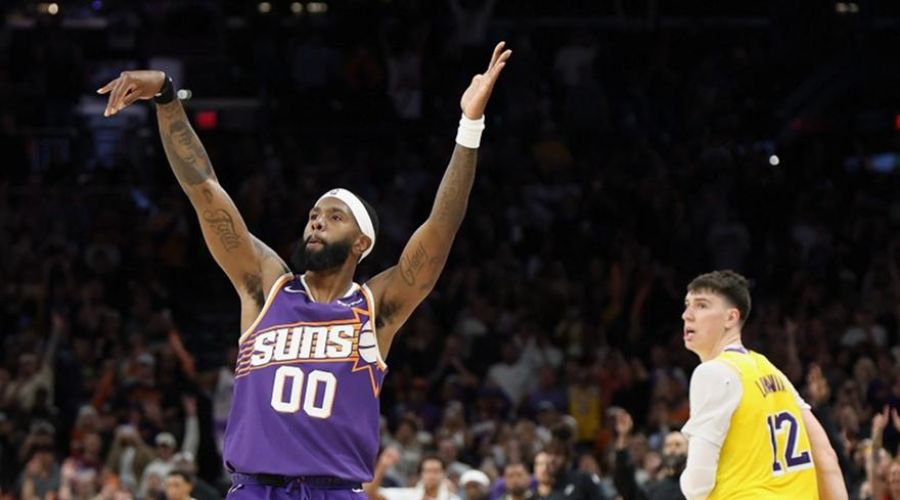 «Σκότωσαν» τους Λέικερς με τρίποντο στο τέλος οι Σανς