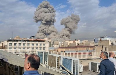 ΗΠΑ και Ισραήλ χτύπησαν το Ιράν, απάντησε με πυραύλους η Τεχεράνη