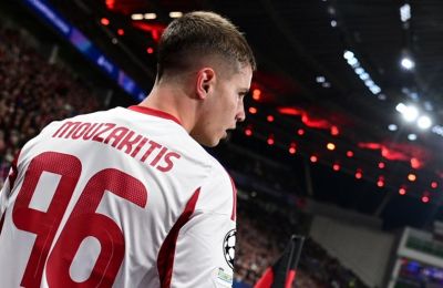 «Στη λίστα όλων των μεγάλων της Bundesliga ο Μουζακίτης»