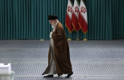 Η CIA παρακολουθούσε για μήνες τον Χαμενεΐ 