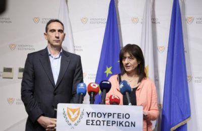 Αναγνωρίζεται ότι τα καταφύγια δεν επαρκούν για όλο τον πληθυσμό, ωστόσο, ο ΥΠΕΣ σημείωσε ότι το ποσοστό κάλυψης ήταν στο 30% και έχει αυξηθεί στο 45%, με την προσπ