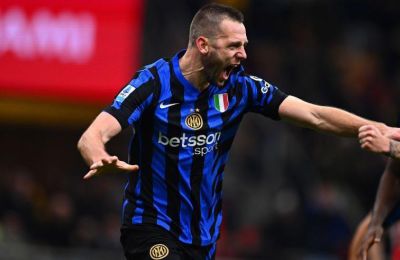 «Στο στόχαστρο του Ολυμπιακού για το καλοκαίρι ο Ντε Φράι»