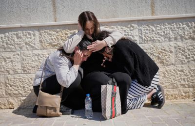 Ιρανοί διασχίζουν τα σύνορα της Τουρκίας.