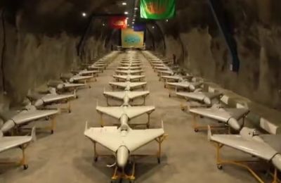 Ιράν δίνει στη δημοσιότητα τον πολεμικό εξοπλισμό του.