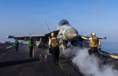 Ο Αμερικανός πρόεδρος εξέφρασε τη θλίψη του για τους τέσσερις Αμερικανούς στρατιώτες που σκοτώθηκαν, διαβεβαιώνοντας ότι οι ΗΠΑ «θα επικρατήσουν εύκολα».