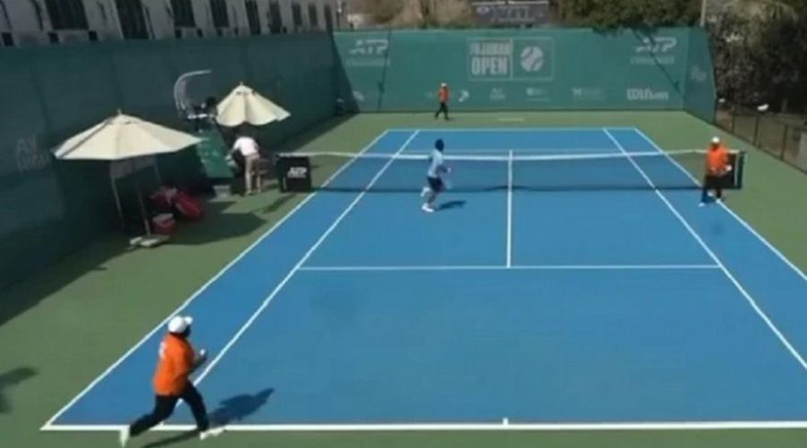 Τενίστες τρέχουν για να σωθούν μετά από επίθεση με drone στα ΗΑΕ (vid)