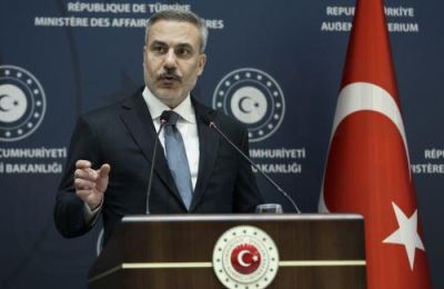 Υποστήριξε ότι δεν πλήττονται μόνο αμερικανικές βάσεις, αλλά και «ενεργειακές υποδομές» και «ορισμένες πολιτικές εγκαταστάσεις».