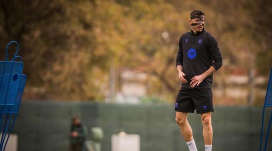Μπαρτσελόνα: Επέστρεψε στις προπονήσεις... μασκοφόρος ο Λεβαντόφσκι