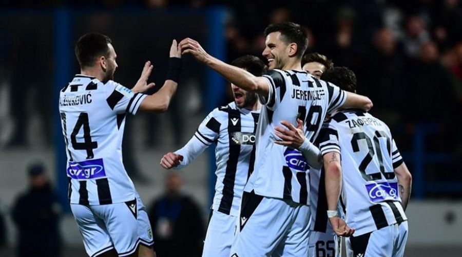 ΠΑΟΚ: Πέρασε απ’ τη Νεάπολη και πάει πρώτος στο Φάληρο