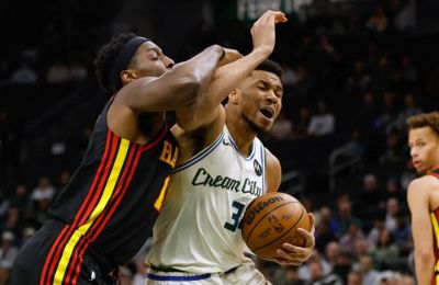 Δεν φτάνει ο Αντετοκούνμπο...