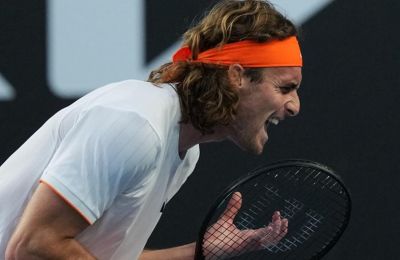 Το σερβίς κόστισε ξανά στον Τσιτσιπά