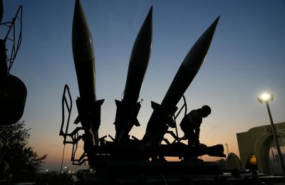 Η Ρωσία παρέχει πληροφορίες στο Ιράν κατά των ΗΠΑ.