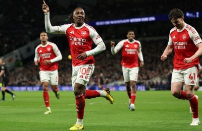 Με σουτάρα του Έζε στους «8» η Άρσεναλ πριν τη Λεβερκούζεν